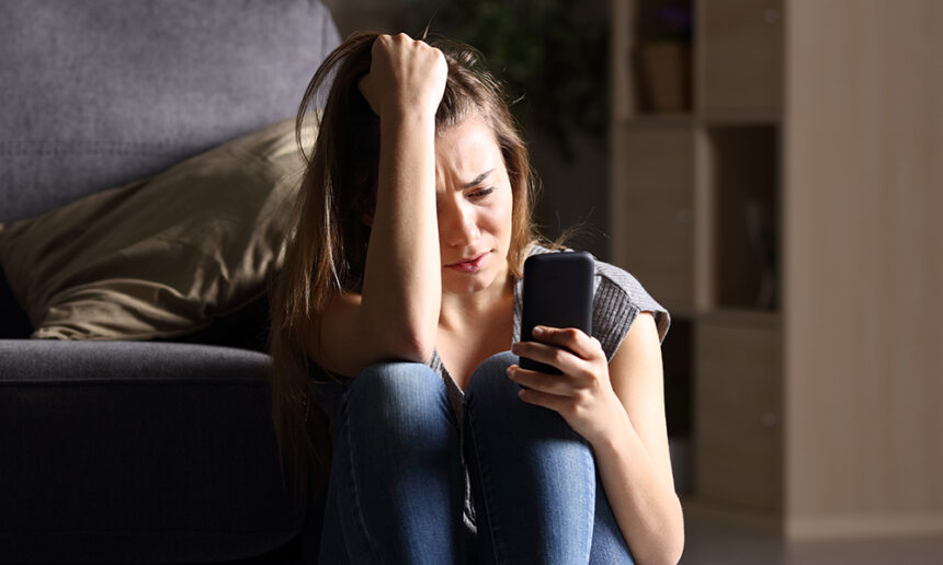 Social Media Causes Depression 2022 Report Awwaken